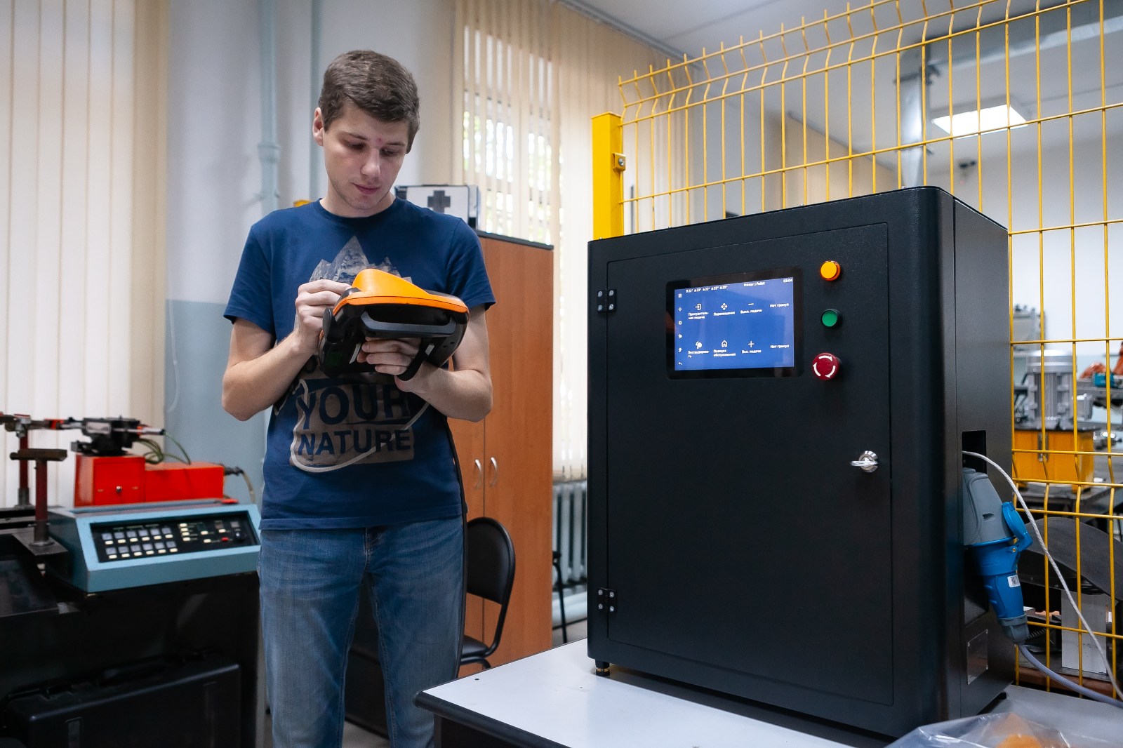 Шнековый экструдер для 3D печати крупногабаритных деталей
