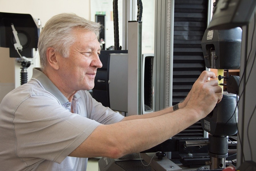 Физики научились диагностировать дефекты углепластика по звуку