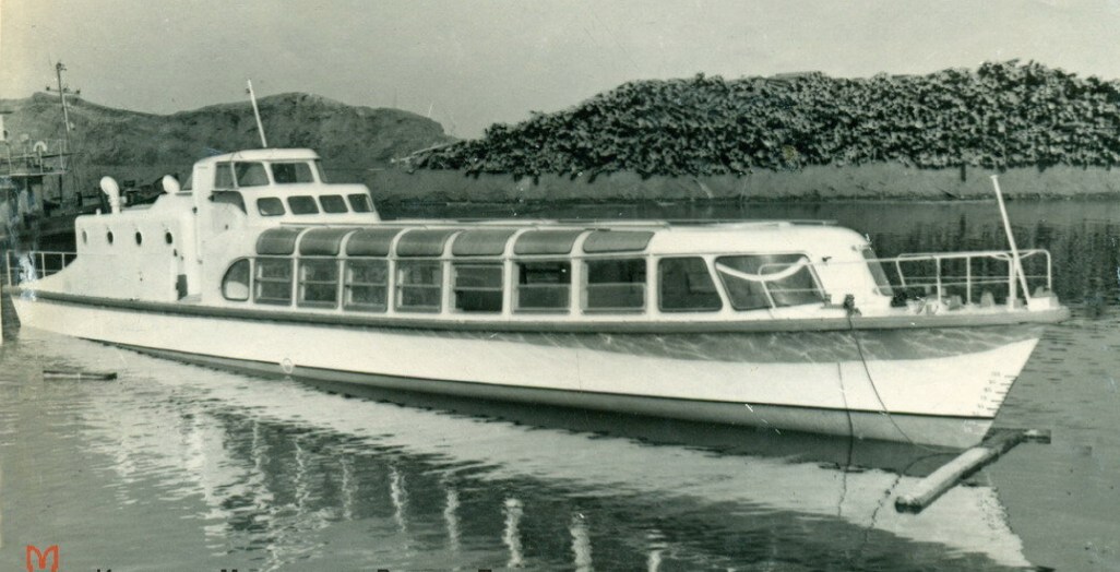 Рис. 2. Теплоход «Пластмассовый-1»